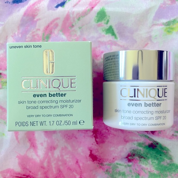 Brand New Clinique Even Better Skin Tone Correcting Moisturizer SPF 20 1.7 oz. - Picture 7 of 7